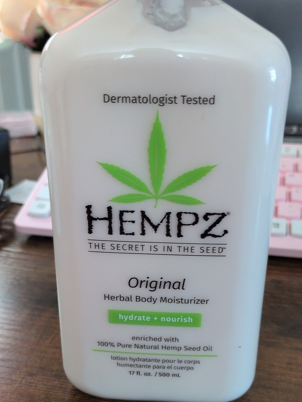 Hempz Original Herbal Body Moisturizer - White with Green Leaf Accent